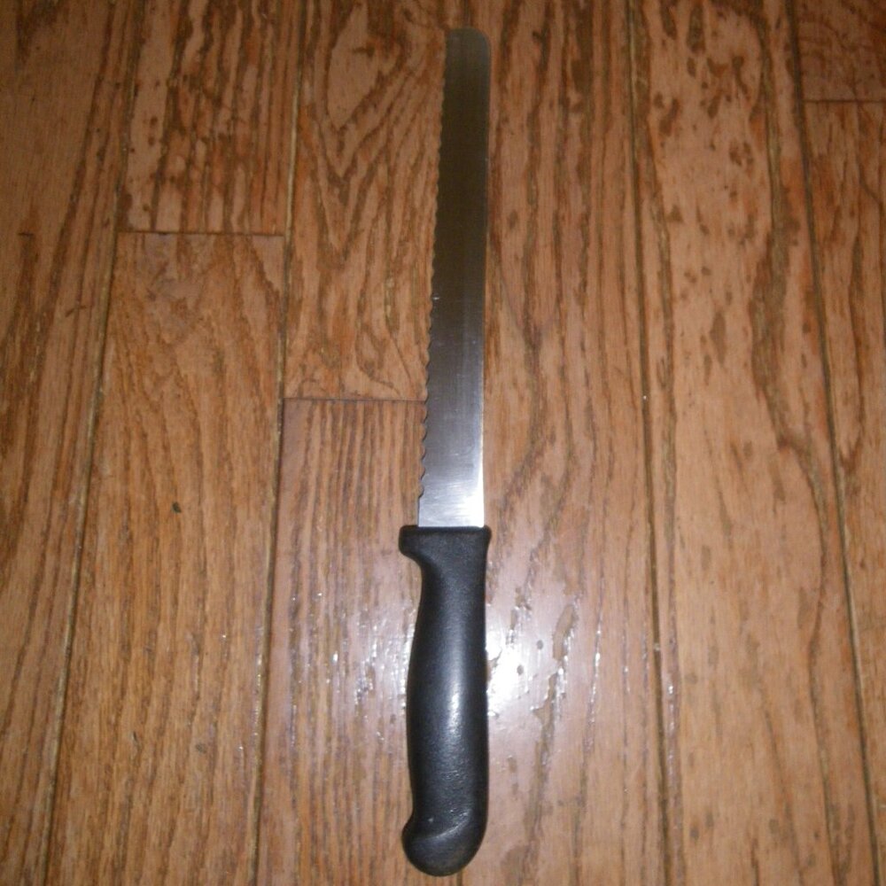 Vintage Bread Cutting Knife High Carbon No Stain Mundial Made in Brazil